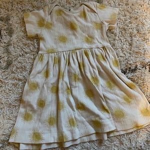 Kate Quinn sun dress